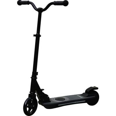 Zwarte stepscooter met twee wielen en een voetplank, geschikt voor gebruik op voetpaden.