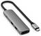 Een Satechi USB-C hub met meerdere aansluitingen, waaronder HDMI, USB-A en USB-C kabels, voor het aansluiten van externe apparaten.