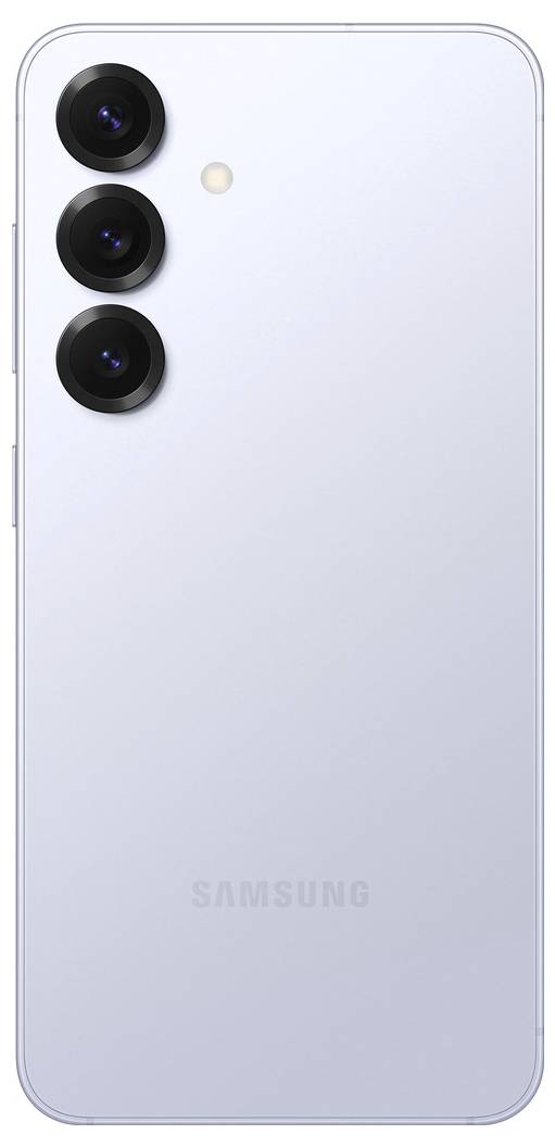 Een zilveren Samsung smartphone met drie verticaal geplaatste camera's aan de achterkant en daaronder een LED-flitser.
