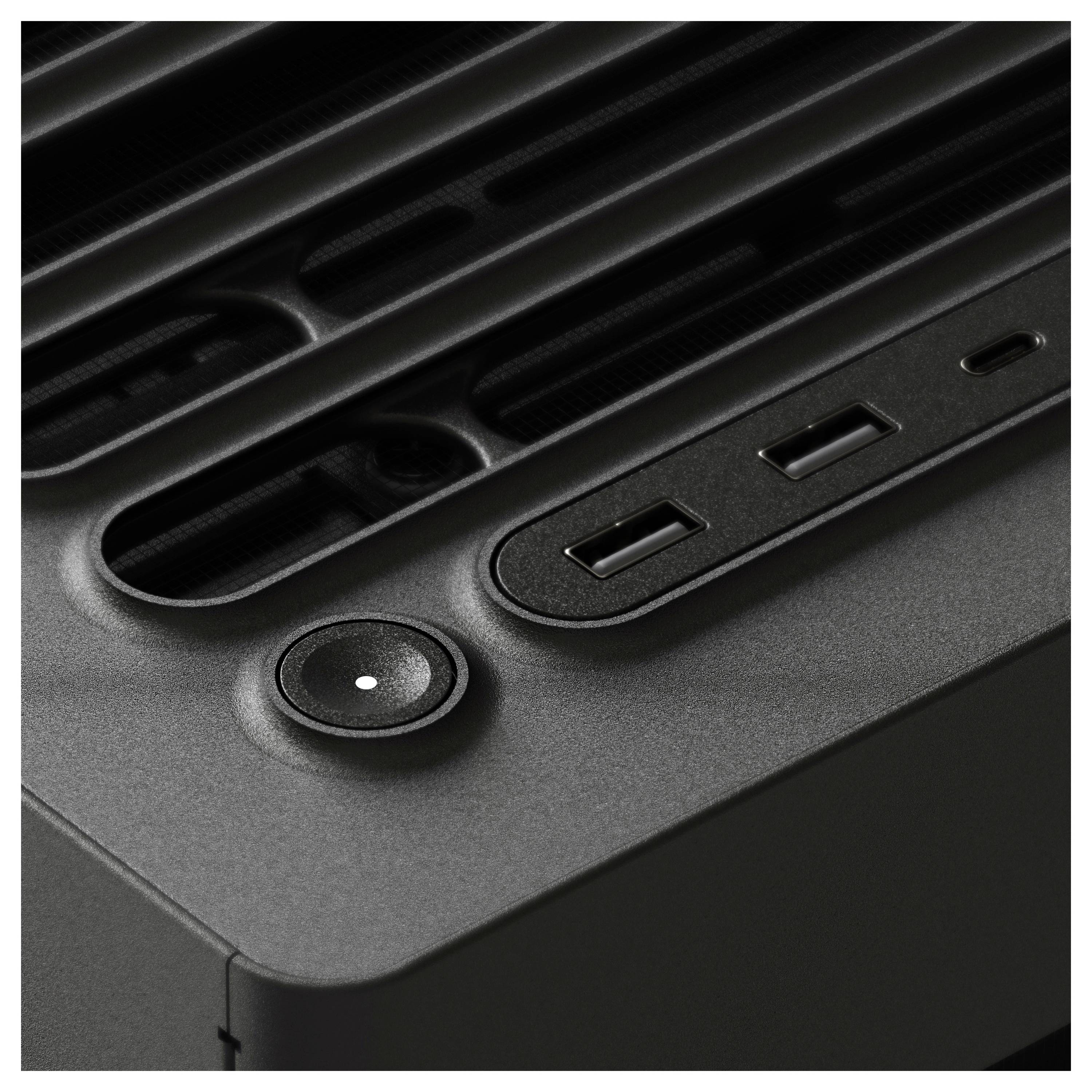 Close-up van een computerbehuizing met een drukknop en meerdere USB-poorten aan de bovenkant.