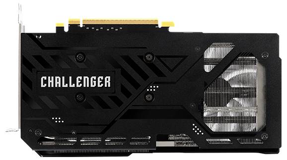 Videokaart met grote koeler, zwarte behuizing en het opschrift 'Challenger'. Ventilator en koelribben zichtbaar.