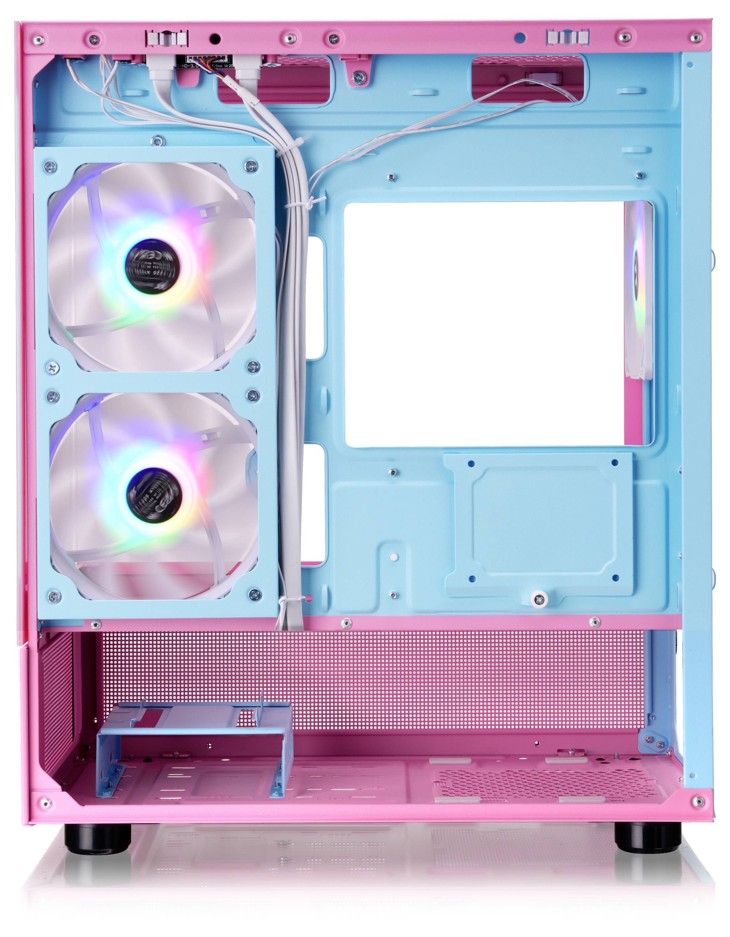 Een open computerbehuizing in blauwe en roze kleuren met ingebouwde LED-verlichte ventilatoren, toont het binnenwerk en de bekabeling.