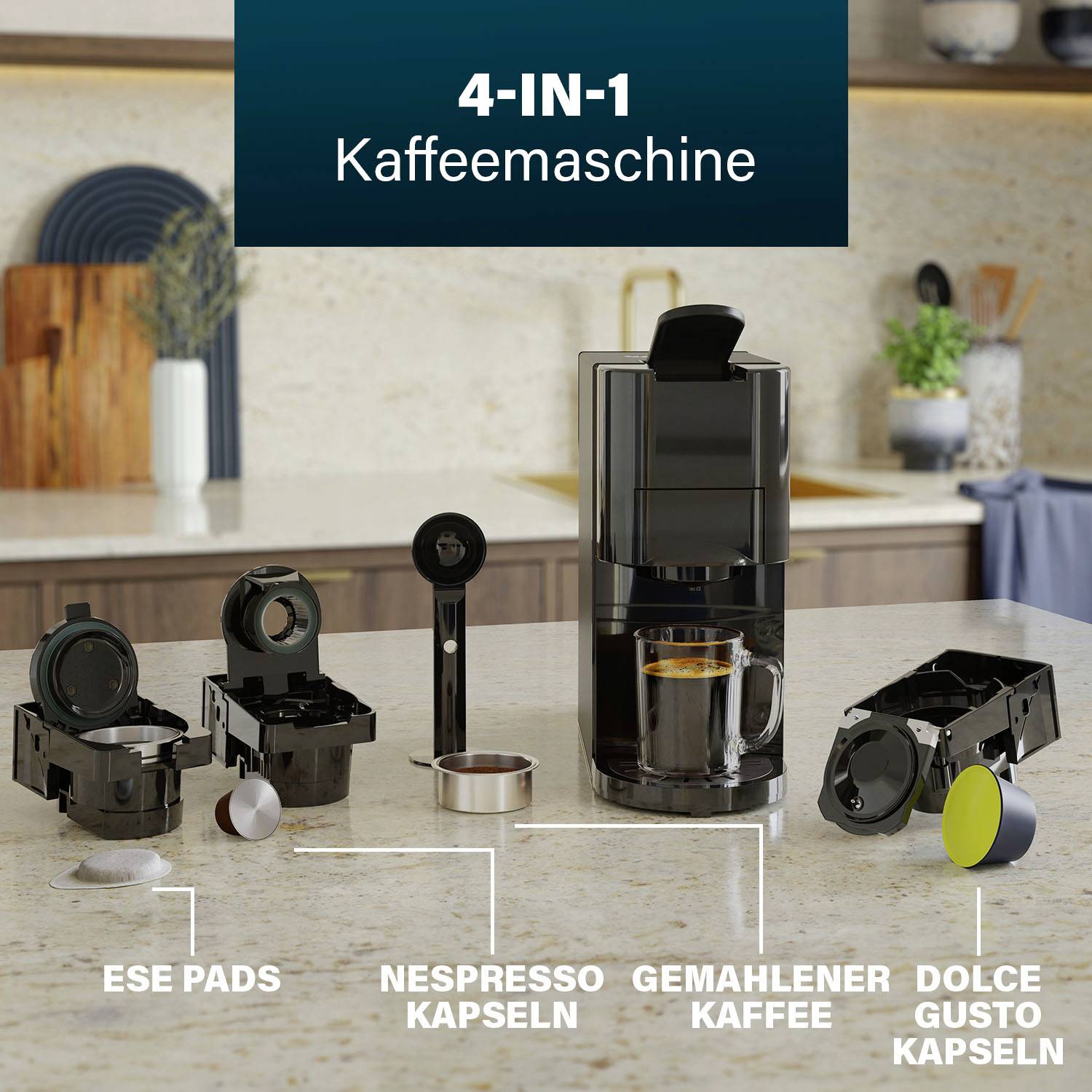 '4-in-1 Koffiemachine'. De machine staat op een aanrecht. Voor de machine liggen ESE-pads, Nespresso-capsules en een kopje.