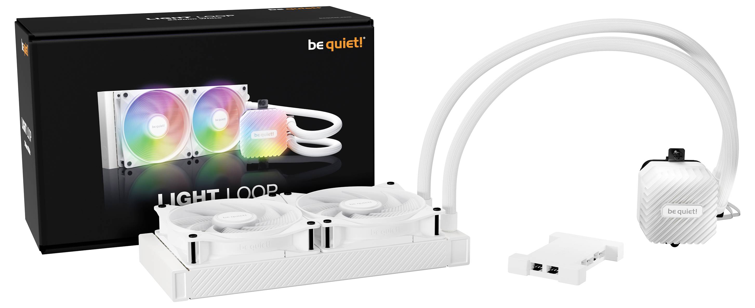 Witte pc-waterkoeling van 'be quiet!' met RGB-verlichting. Bevat koelblok, ventilator, slangen en verpakking met productafbeelding.
