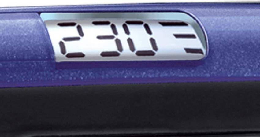 Digitale weergave toont het getal '230'.