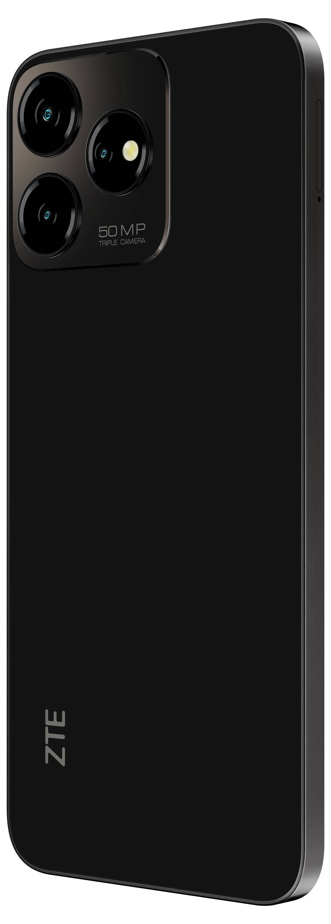 Een zwarte smartphone van ZTE met drie camera's aan de achterkant. Op de camera-eenheid staat '50 MP'.