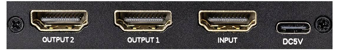 De afbeelding toont vier aansluitingen op een apparaat: twee HDMI-uitgangen ('OUTPUT 1', 'OUTPUT 2'), een HDMI-ingang ('INPUT') en een USB-C-aansluiting ('DC5V').