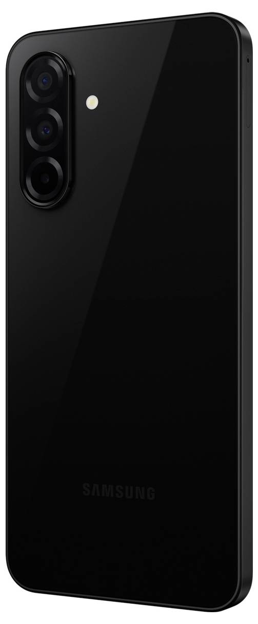 Zwarte smartphone met drie cameraleazen en flitser aan de achterkant, gemarkeerd met 'Samsung', toont een slanke, moderne vormgeving.