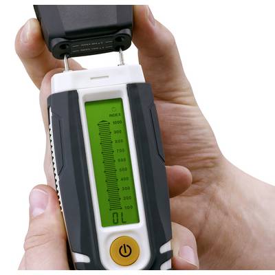 Een handapparaat voor het meten van vloeistoffen of gassen. De schaal loopt van 0 tot 1000, waarbij de huidige waarde op 0 staat. Handen houden het apparaat vast.