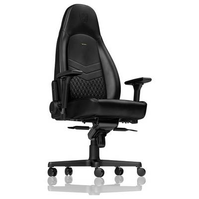 Een ergonomische, zwarte bureaustoel met verstelbare armleuningen en lendensteun op wielen. Geschikt voor lange werkuren.