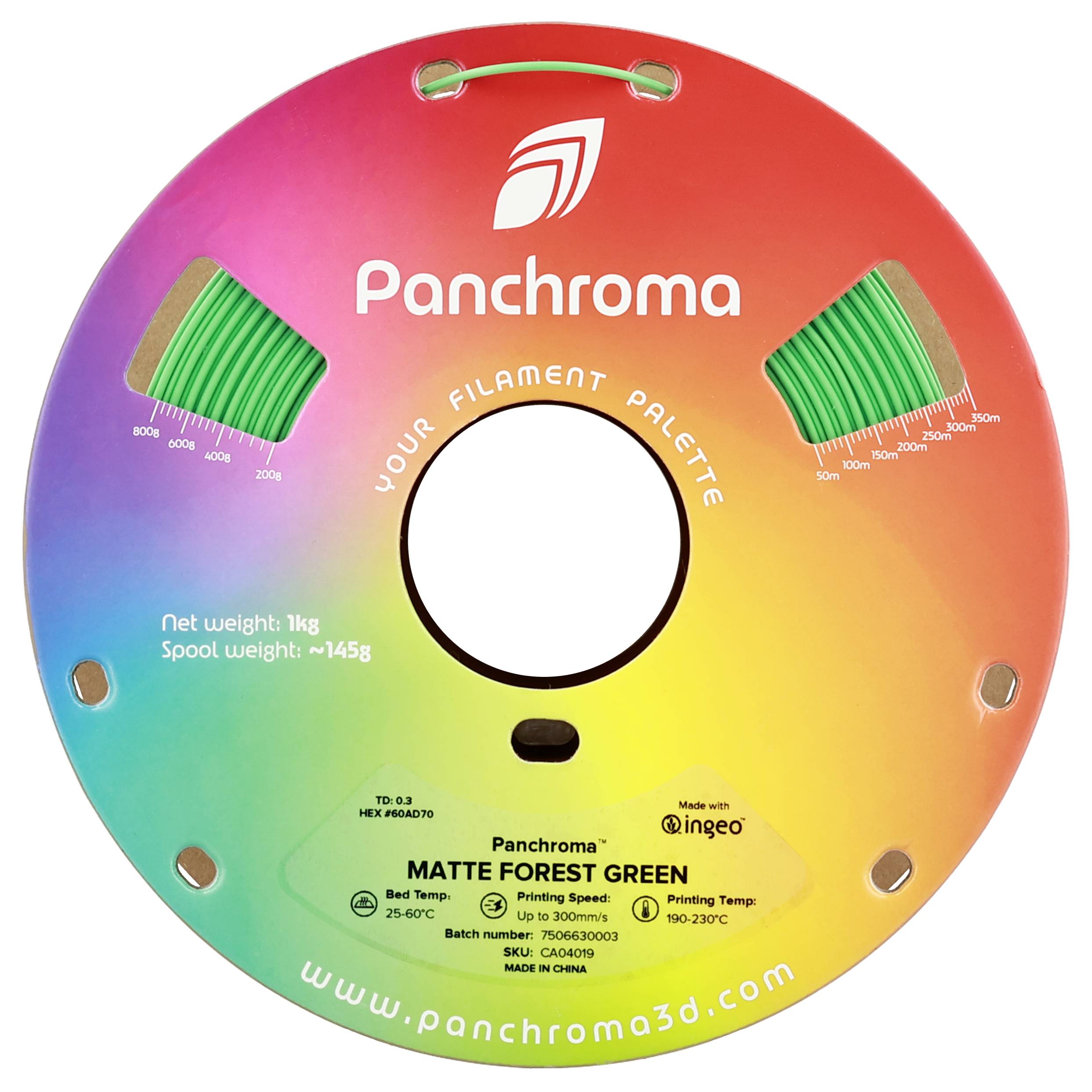 Een ronde filamentspoel, gemarkeerd met 'Panchroma'. Deze toont groene matte filamenten op een regenboog-achtergrond. Tekst en schaalverdelingen rondom.