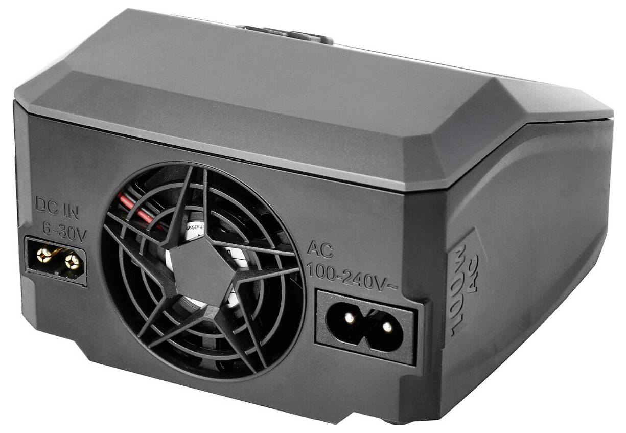Een zwarte oplader met een ventilator, aansluitingen voor gelijkstroom (6-30V) en wisselstroom (100-240V~), geschikt voor verschillende spanningen.