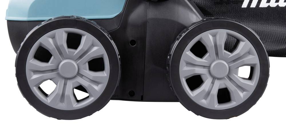 Twee grijze wielen van een zwart en turkoois apparaat, waarschijnlijk een grasmaaier of een vergelijkbaar voertuig.