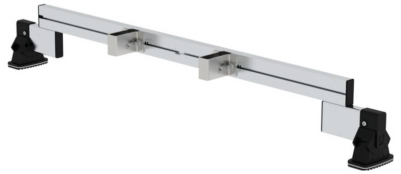 Een langwerpige metalen balk met meerdere verplaatsbare klemmen die kunnen worden bevestigd aan een tafel of werkbank.