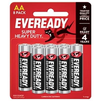Verpakking met 8 Eveready AA Super Heavy Duty batterijen, rode achtergrond, benadrukt duurzaamheid en prijs-kwaliteitverhouding.