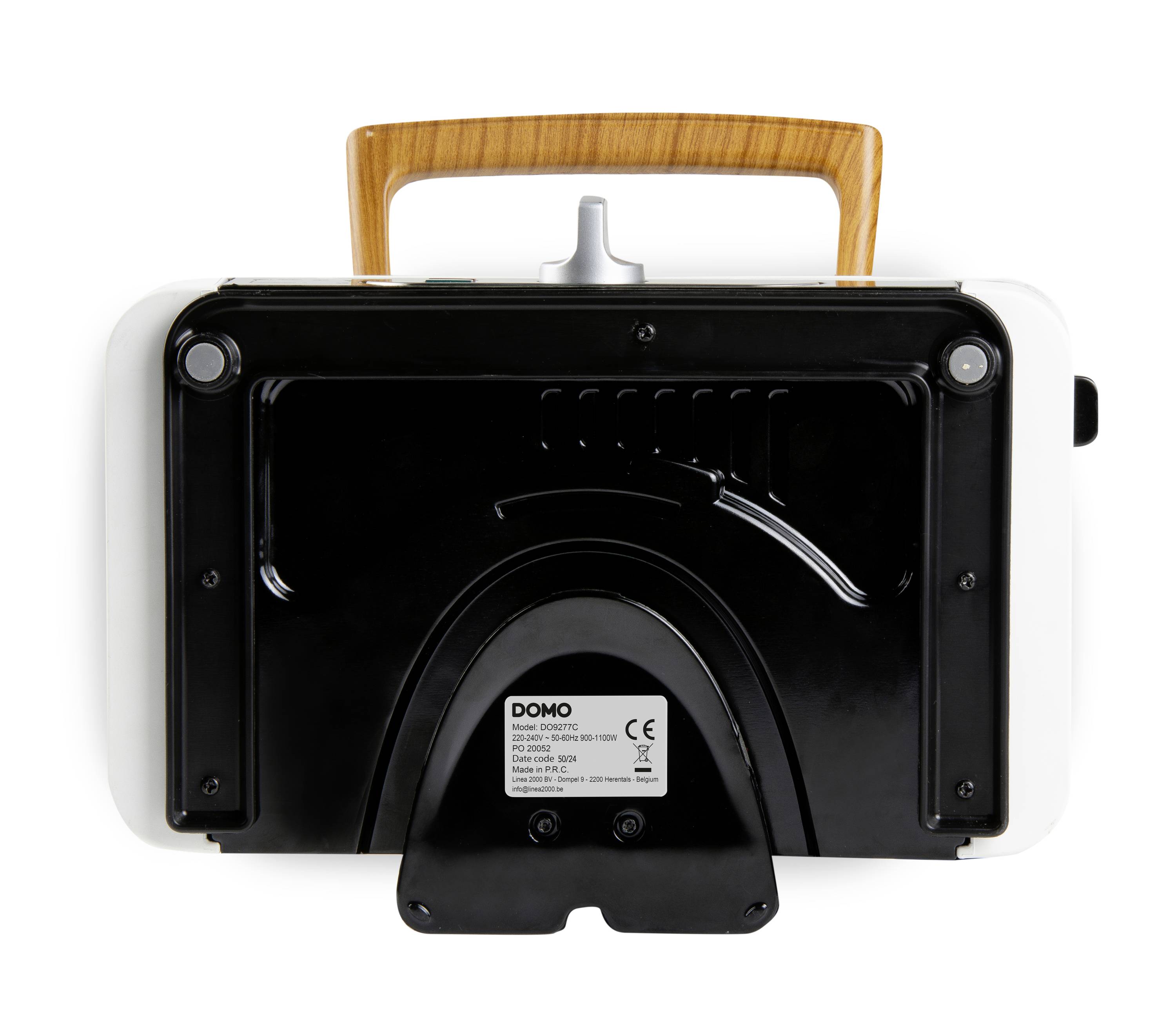 Een elektrisch apparaat met een handvat van hout, een zwarte basis en een klein etiket met informatie en logo onderaan.