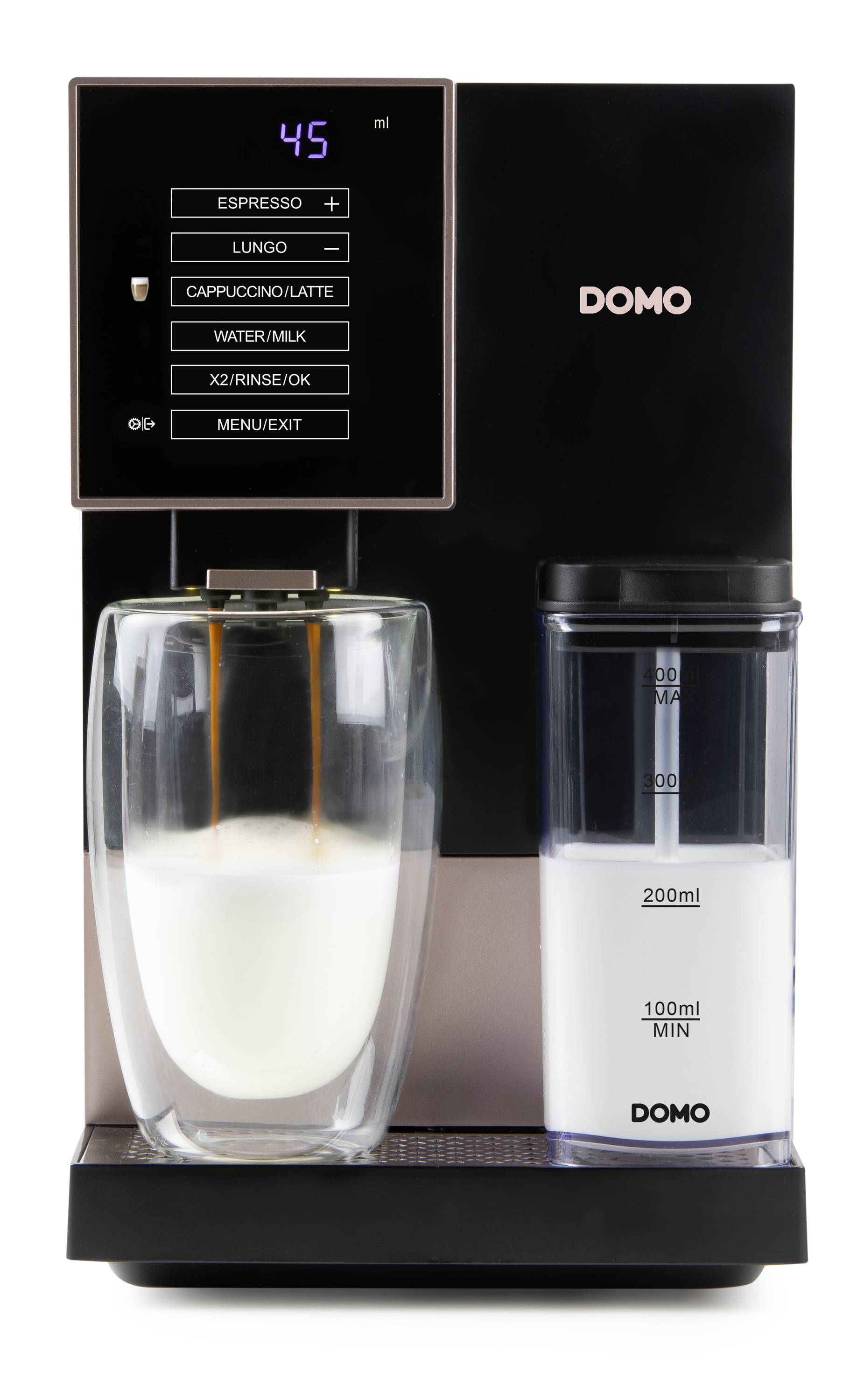 Espressomachine met digitaal display toont '45 ml'. Links een glas met espresso, rechts een melkcontainer met schaal '100-200 ml'.