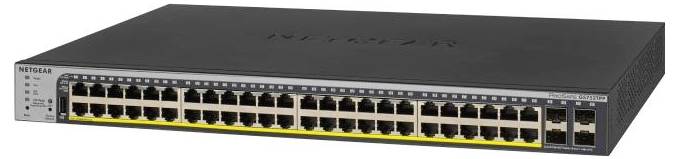 Netwerk-switch met 48 Ethernet-poorten en 4 SFP-poorten, geschikt voor grote netwerkinfrastructuren, op grijze achtergrond.