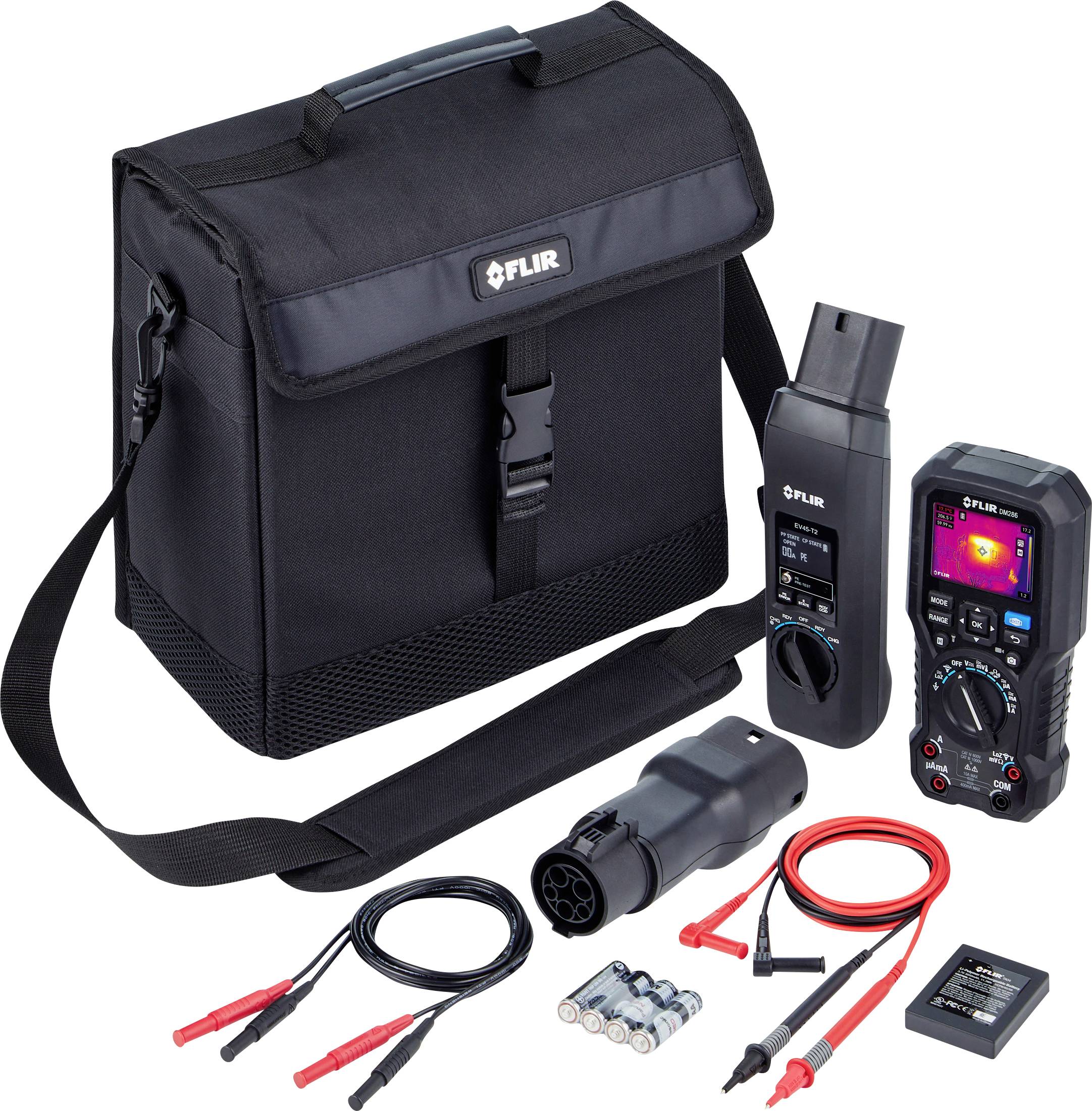 Tas met Flir-meetapparatuur, kabels en batterijen. Bevat een multimeter en warmtebeeldcamera voor het controleren van elektrische systemen.