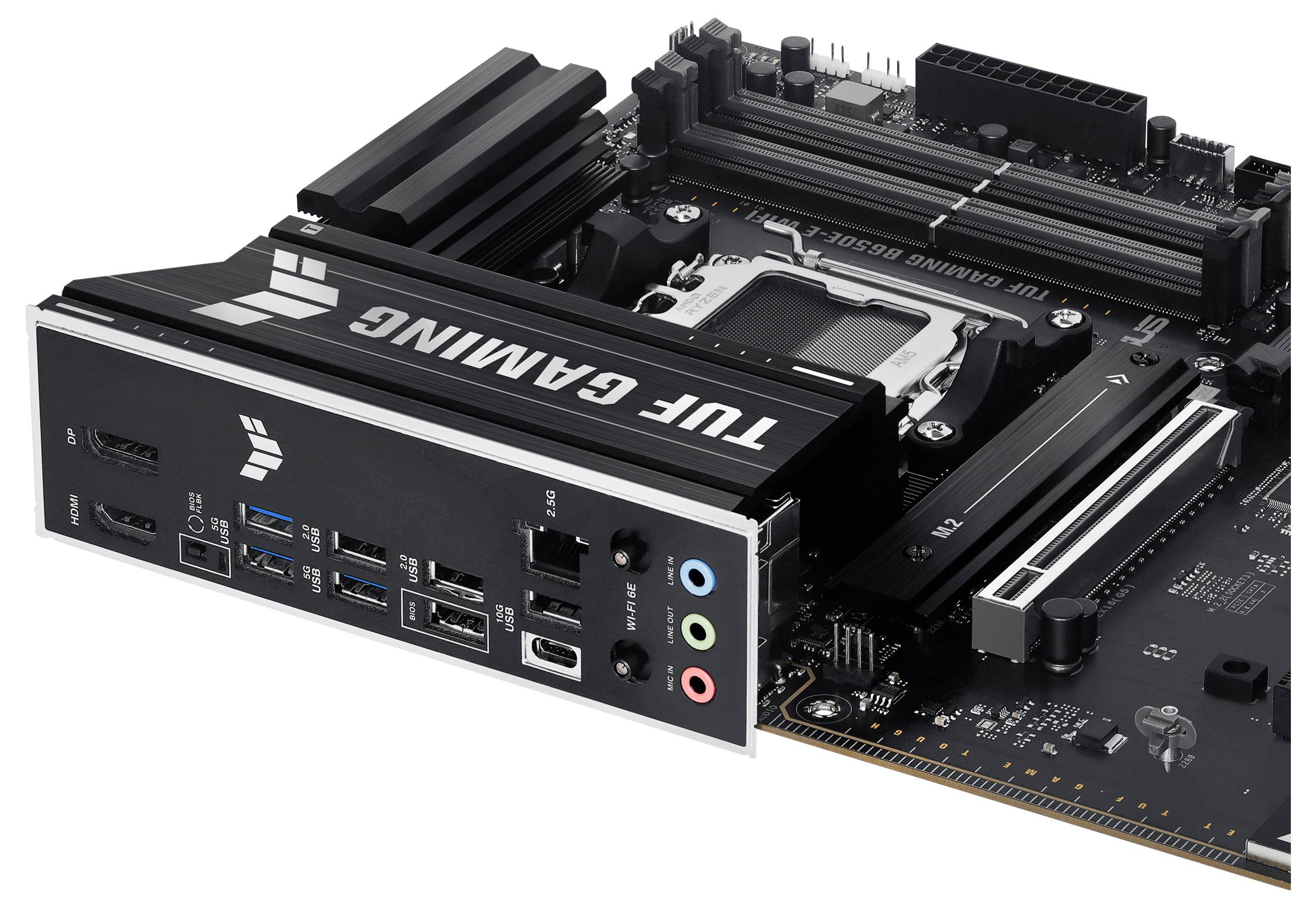 Moederbord met meerdere aansluitingen, processor socket en RAM-sleuven, gemerkt met 'TUF Gaming'.