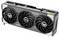 Op de afbeelding staat een grafische kaart van het merk Asus, model GeForce RTX TUF Gaming, met drie ventilatoren en een zwarte behuizing.