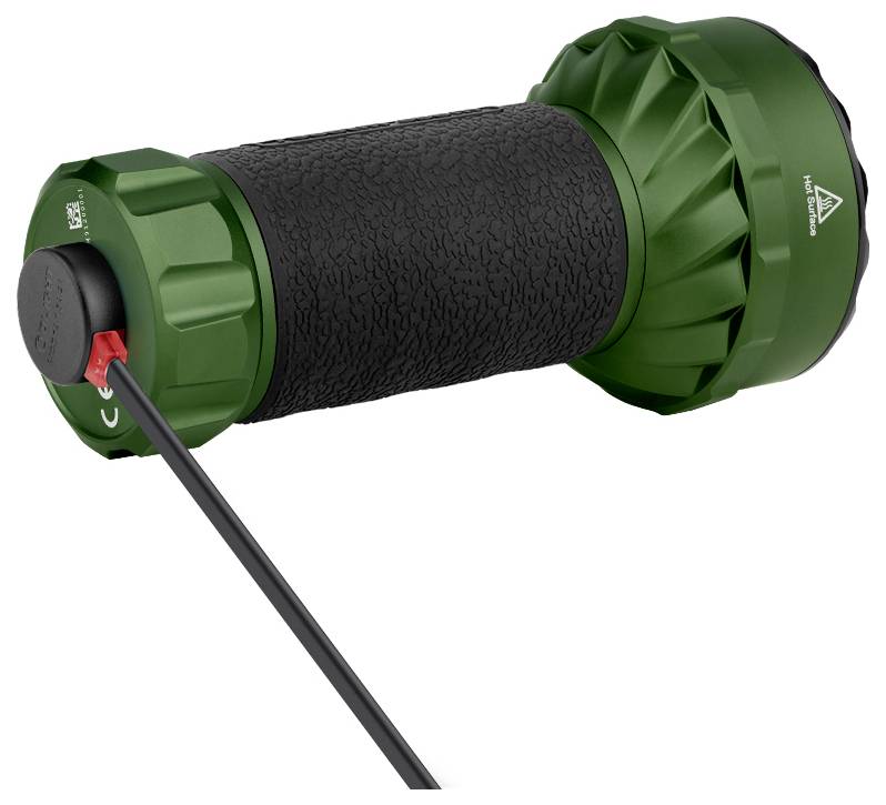 Groene zaklamp met gestructureerde handgreep, vaste kabel en robuust design. Ideaal voor buitenactiviteiten.