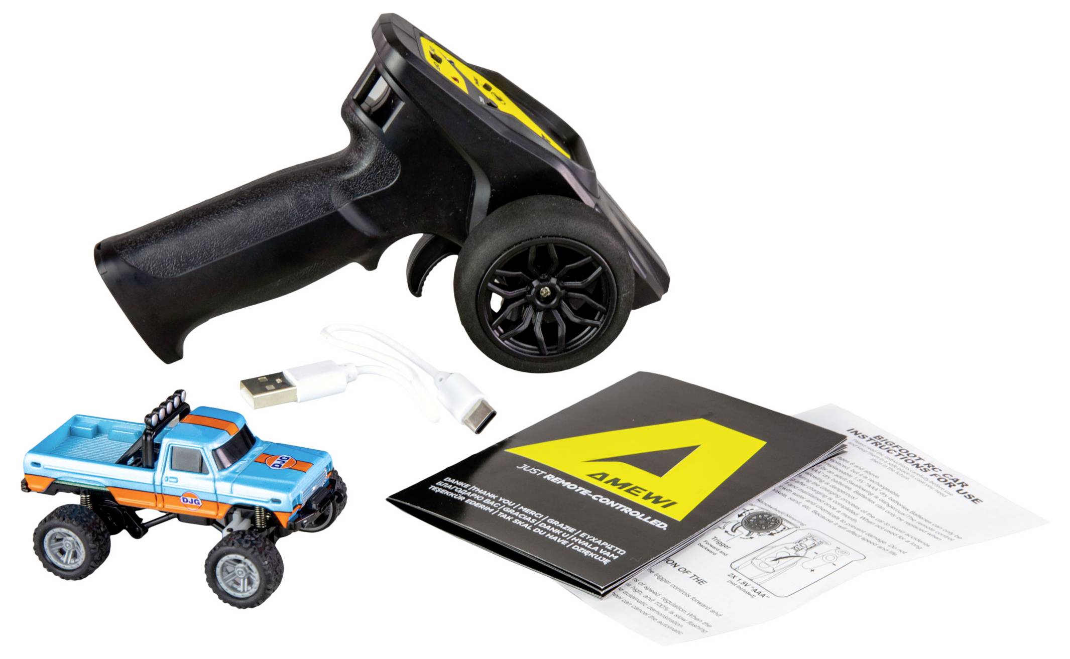 Een afstandsbediend auto-set met controller, USB-kabel en instructies. De auto is klein en blauw met zwarte accenten.