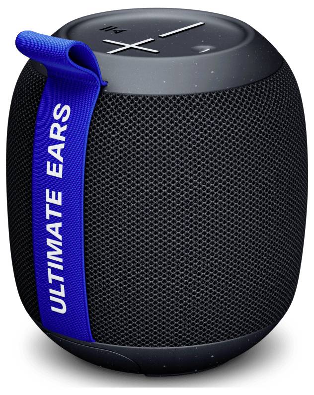 Draagbare Bluetooth-speaker in zwart met blauwe draaglus, voorzien van het opschrift 'Ultimate Ears'.