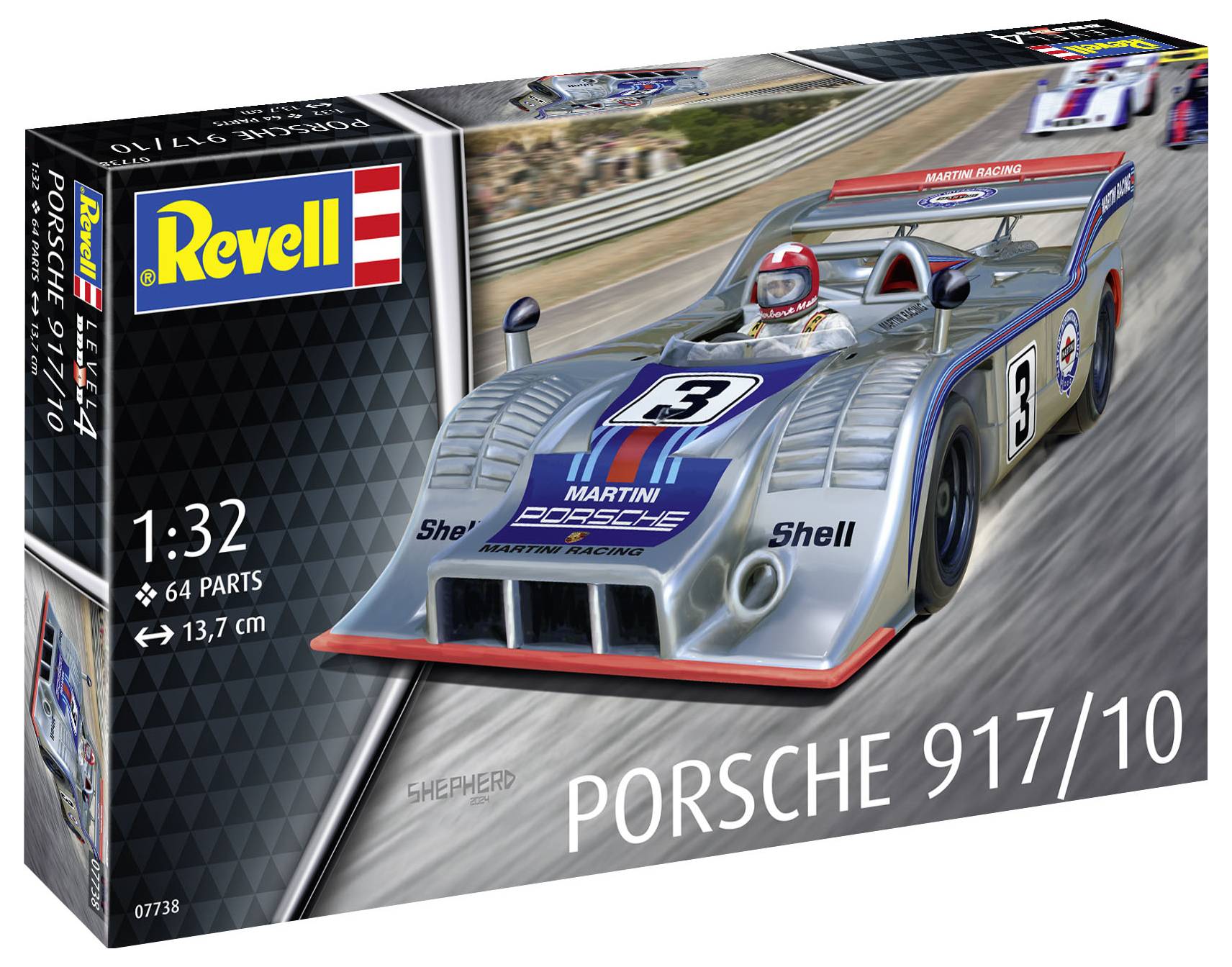 Verpakking van een modelbouwset van Revell, toont een Porsche 917/10 in racestijl. Bevat 64 onderdelen in 1:32 schaal.