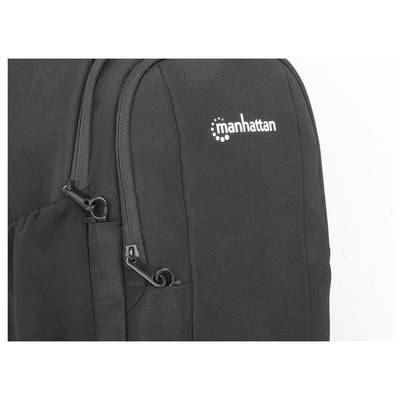 Zwarte rugzak met 'manhattan' logo op de voorkant, ritssluitingen zichtbaar.