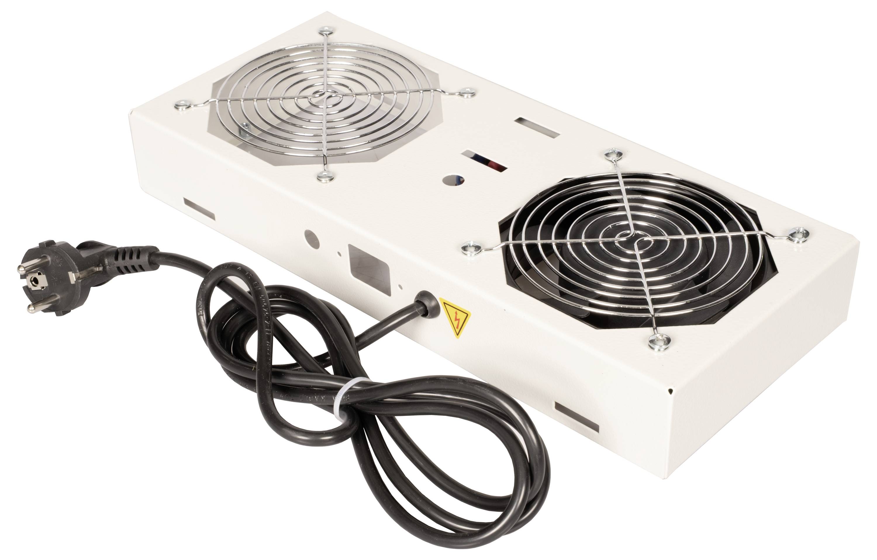 'Een wit elektronisch apparaat met twee koelventilatoren en een zwarte stroomkabel. Ontworpen voor ventilatie, mogelijk in industriële of technologische omgevingen.'