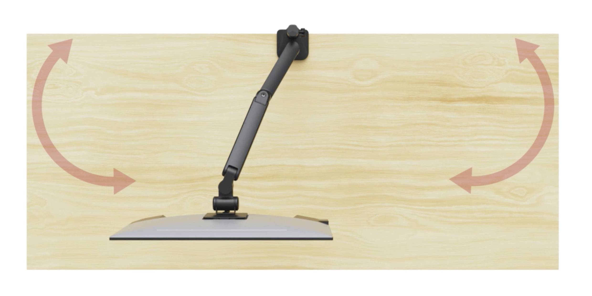 Een monitorarm gemonteerd op een houten oppervlak, waarbij het verstelbare bewegingsbereik wordt getoond met gebogen rode pijlen die de kanteling naar links en rechts aangeven.