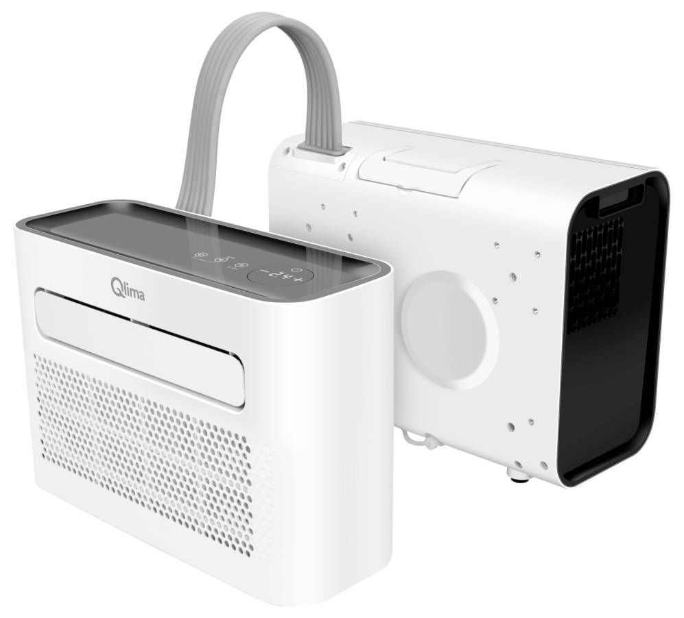 Een wit, rechthoekig klimaatapparaat met ventilatierooster, display en draaggreep van Qlima, vooraanzicht en zijaanzicht.