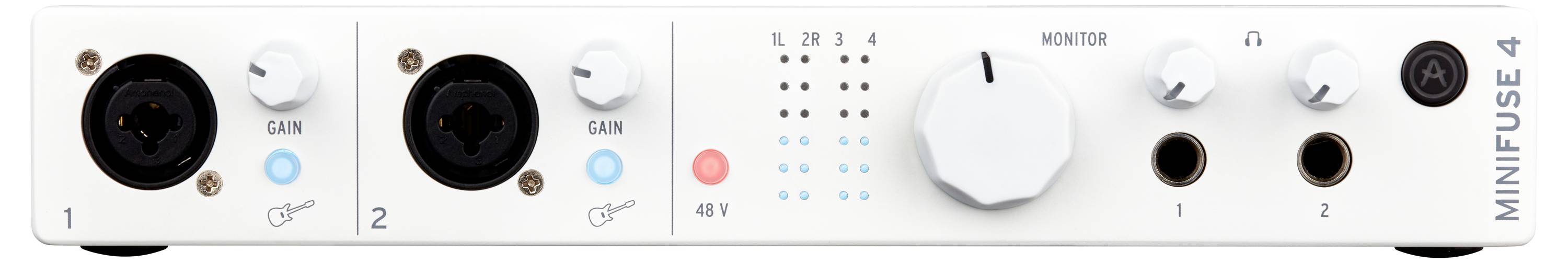 Audio-interface met wit behuizing, vier ingangen, volumeregelaars, LED-indicatoren en aansluitbussen. Merknaam: 'MINIFUSE 4'.