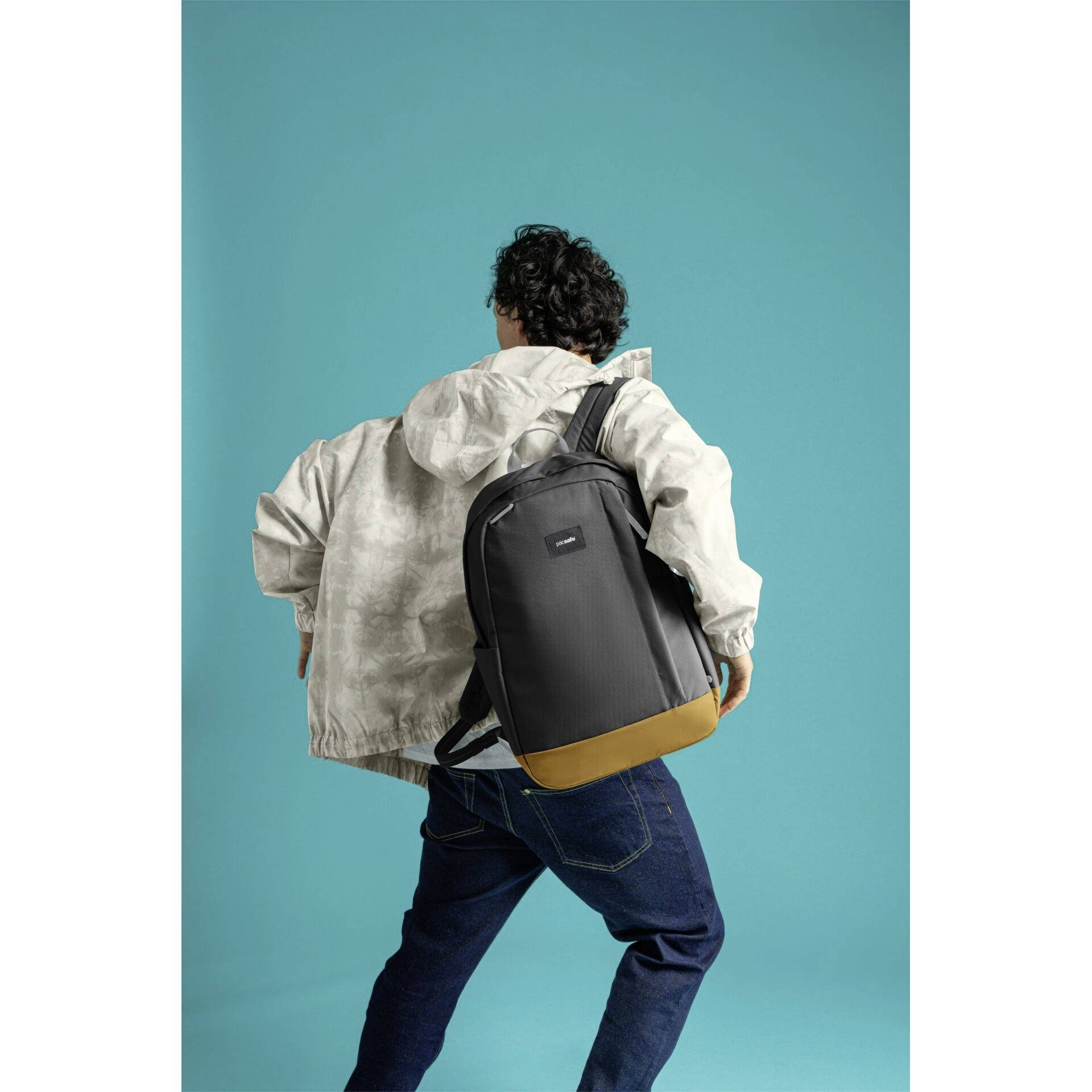 Pacsafe GO 25l Laptoprugzak Zwart-14