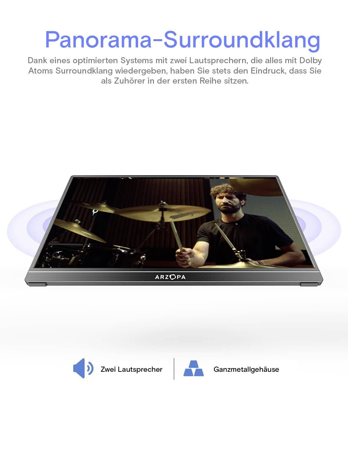 'Panorama-Surround Sound' koptekst boven afbeelding van een drummer op een display. Tekst promoot verbeterd audiosysteem met Dolby Atmos-effect.