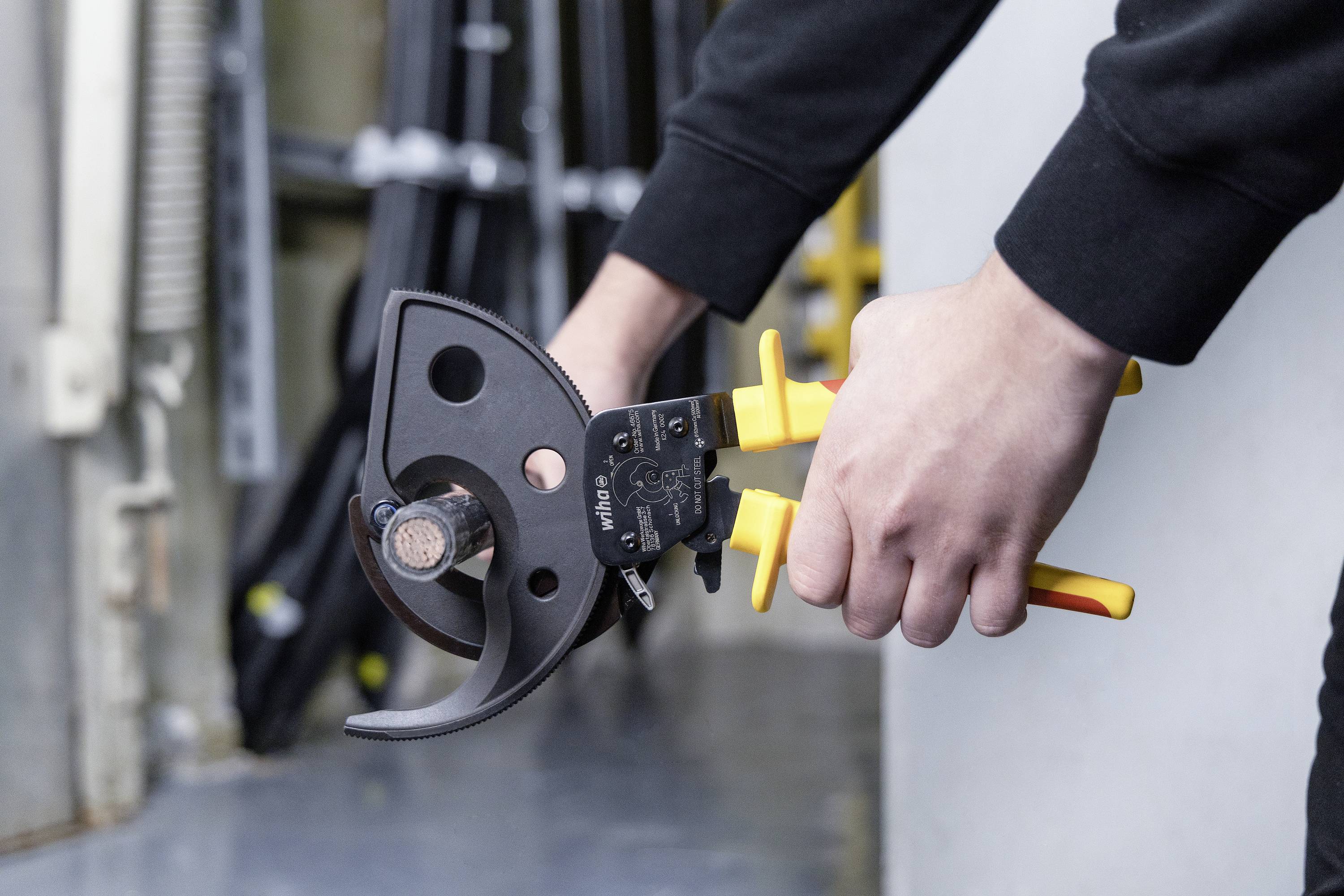 Wiha 46675 Kabelsnijder Geschikt voor (striptechniek) Aluminium- en koperkabel, een- en meerdraads 62 mm 500 mm²-14