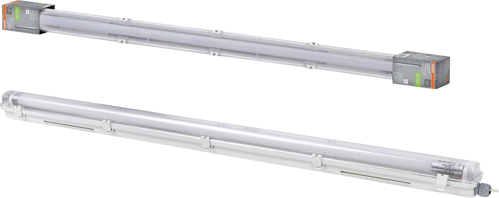 Twee lange buisvormige industriële verlichtingsarmaturen naast elkaar op een witte achtergrond, één met blootgestelde zilveren behuizing en één in een duidelijke beschermhoes.