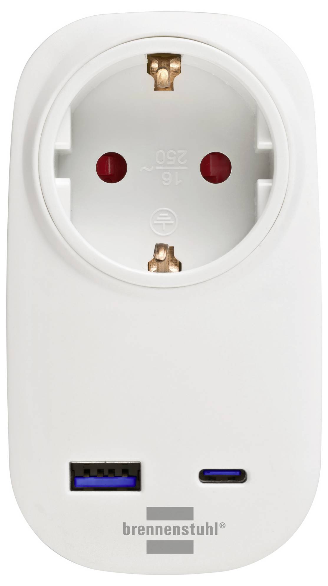 Witte Brennenstuhl stroomadapter met een Europees stopcontact, één USB-A-poort en één USB-C-poort aan de voorkant.