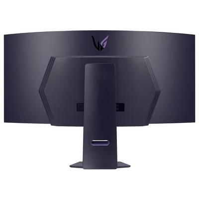 'UltraGear'-monitor gezien van achteren met een gebogen, strak design en een bedieningspaneel aan de linkerkant, waarbij poorten en merkidentiteit zichtbaar zijn.