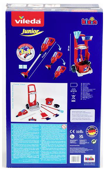Achterkant van een speelgoed schoonmaakset doos met inhoud: een dweil, bezem, vuilblik, en schoonmaakkar. Inclusief gebruiksaanwijzing en veiligheidssymbolen.