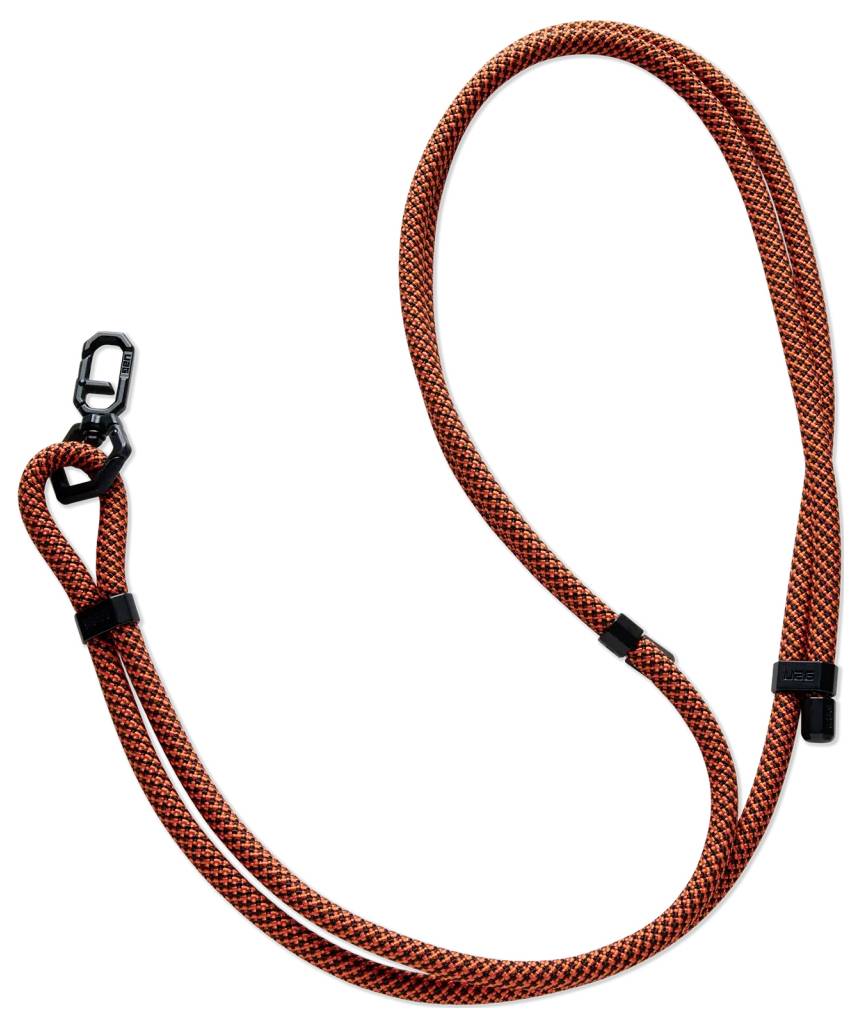 Een rode en zwarte gestructureerde riem met een metalen haak, ontworpen voor gebruik bij huisdieren.