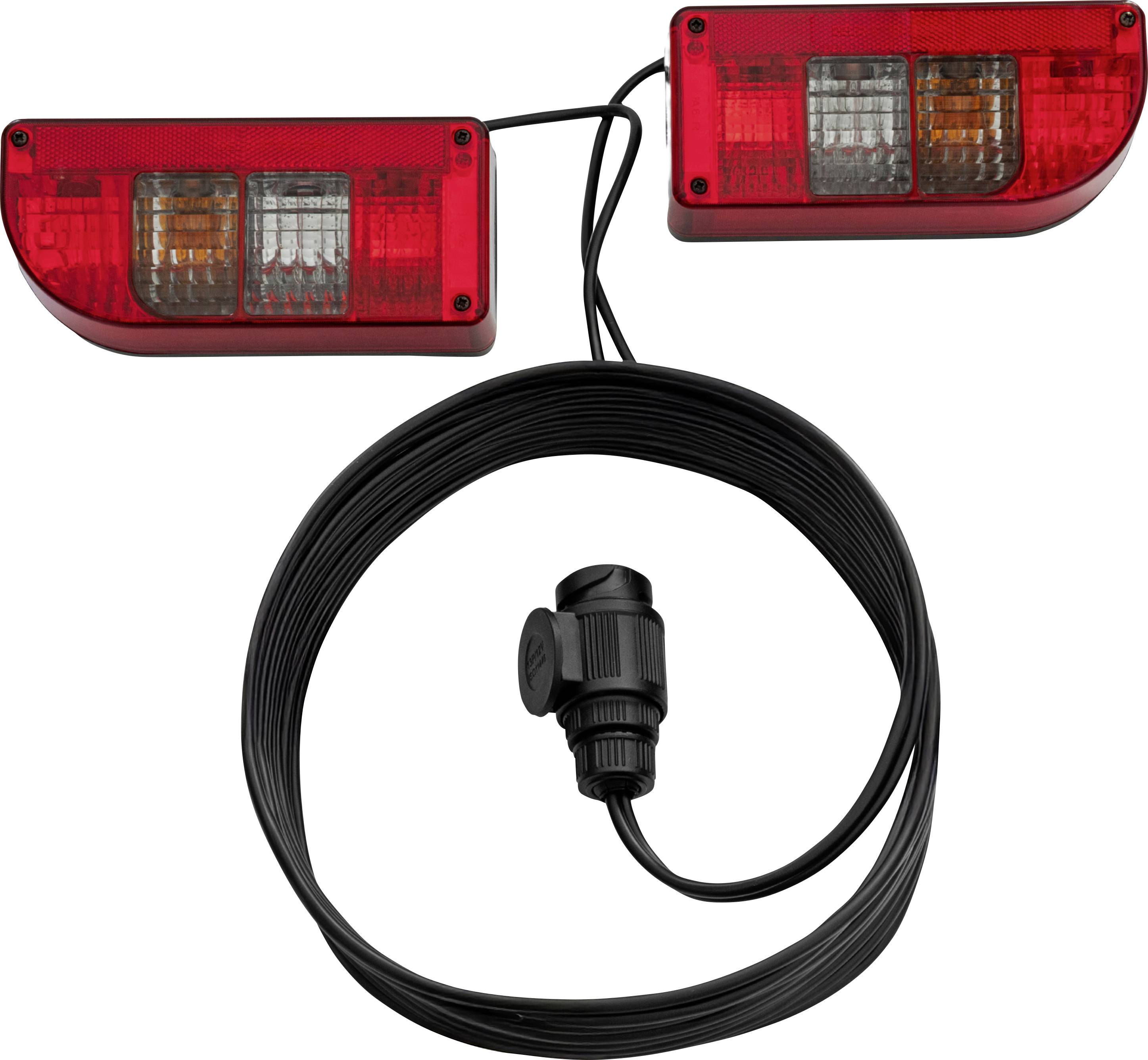 Rode aanhangwagenverlichting verbonden met draden, waarbij de achterste rem- en richtingaanwijzerlichten zichtbaar zijn. Inclusief een lange, zwarte gekrulde kabel met een stekker.