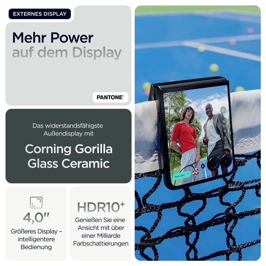 'Opvouwbare smartphone met dubbele camera's aan de achterkant, met een groene abstracte achtergrond op het scherm, van Motorola.'