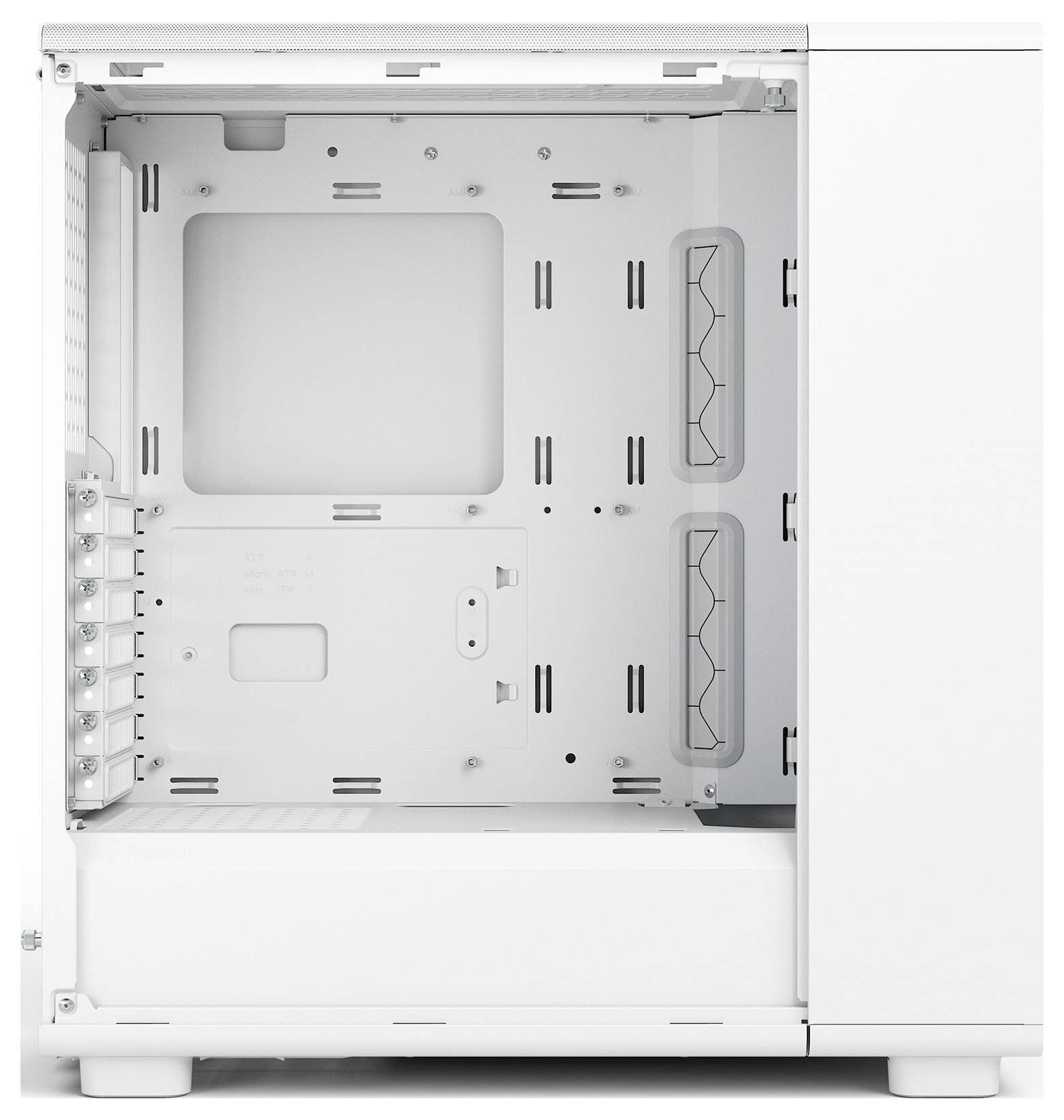 Een computerbehuizing met een wit interieur, met meerdere sleuven en compartimenten voor hardwarecomponenten, ventilatormontageplaatsen en kabelbeheervoorzieningen.