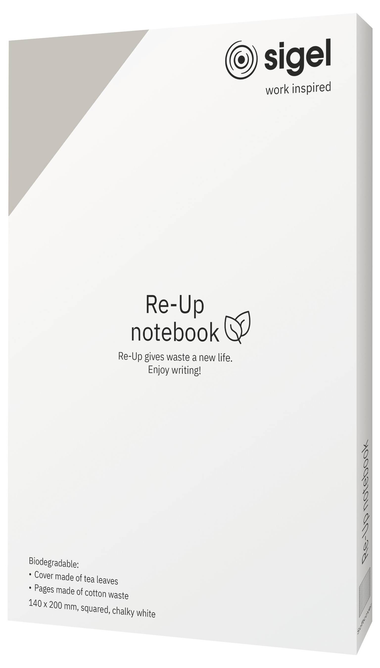 Witte Sigel 'Re-Up notitieboekje' verpakking met logo; tekst zegt 'Re-Up geeft afval een nieuw leven. Veel schrijfplezier!' en vermeldt biologisch afbreekbare theebladeren en katoenafval papier.