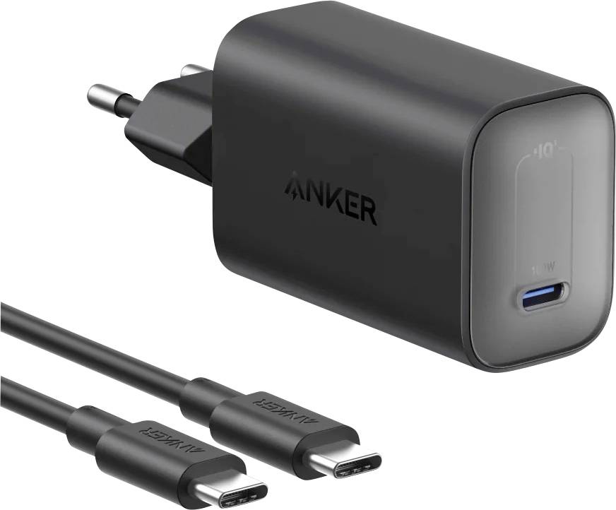 Een zwarte Anker USB-C oplader met twee USB-C kabels, ontworpen voor het snel opladen van compatibele apparaten.