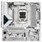 Een witte Gigabyte computermoederbord ontworpen voor Ryzen-processors, met PCIe-sleuven, DDR-geheugensslots en een M.2-aansluiting.