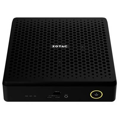 Een compacte zwarte computerbehuizing met geperforeerd ontwerp, met het 'ZOTAC' logo bovenop en een gele aan/uit-knop op het voorpaneel.