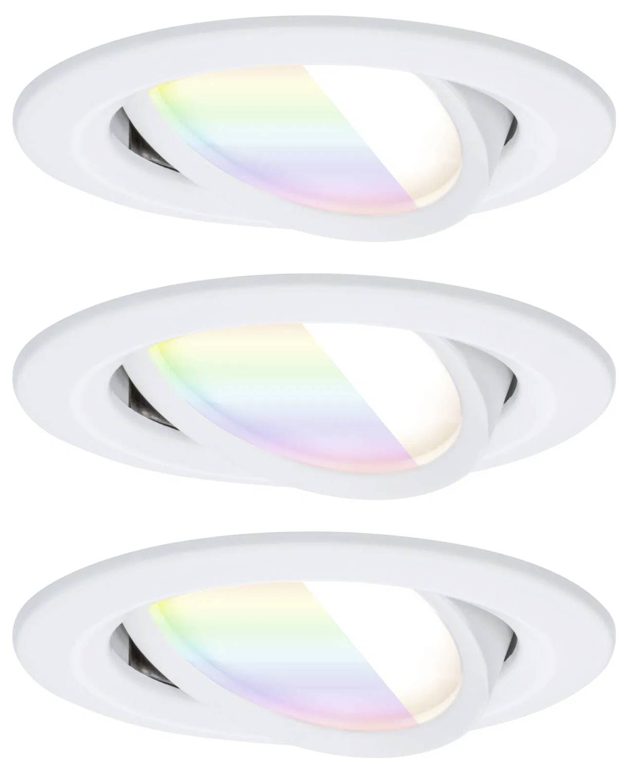 Drie witte inbouw plafondverlichting die een reeks kleuren van een regenboogtint laten zien, waarbij elk licht geleidelijk van kleur lijkt te veranderen.